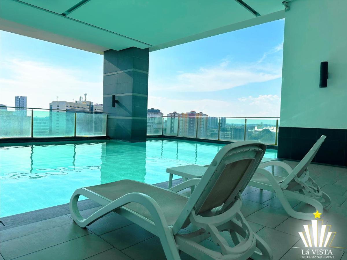 The Shore Hotel & Residences By La Vista Malacca Exteriör bild