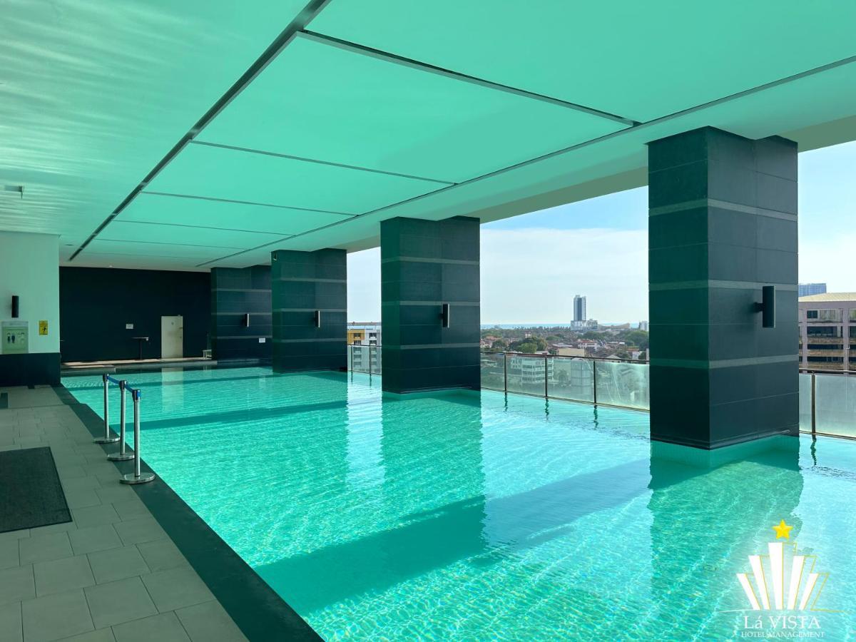 The Shore Hotel & Residences By La Vista Malacca Exteriör bild