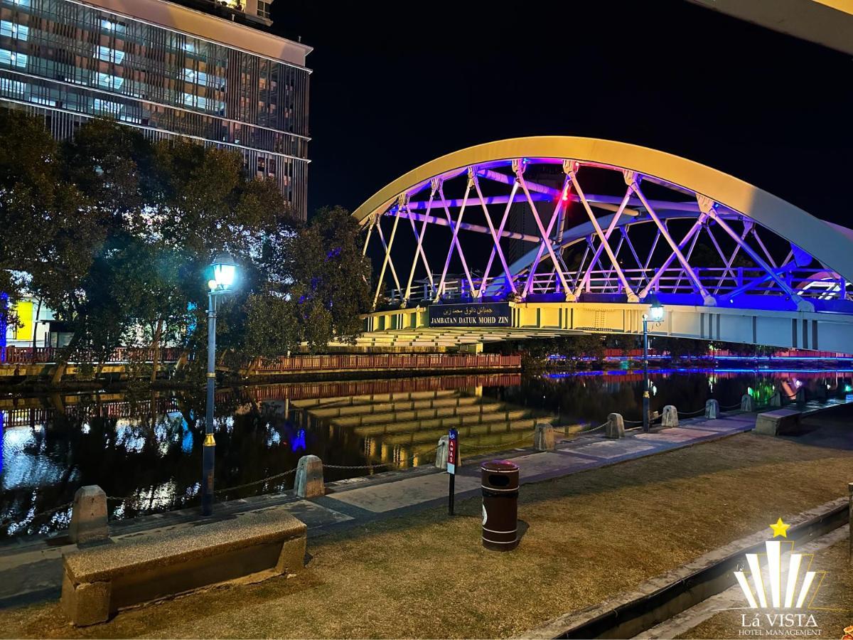 The Shore Hotel & Residences By La Vista Malacca Exteriör bild
