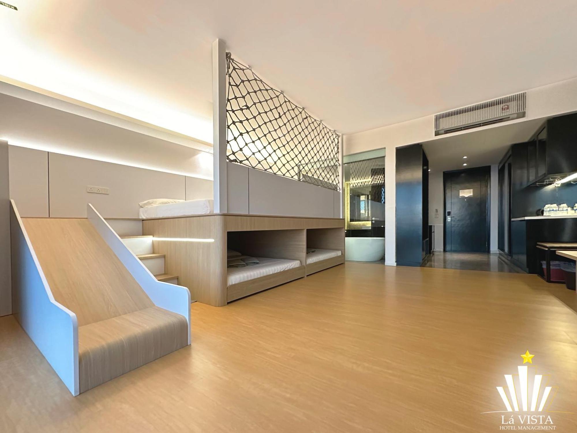 The Shore Hotel & Residences By La Vista Malacca Exteriör bild