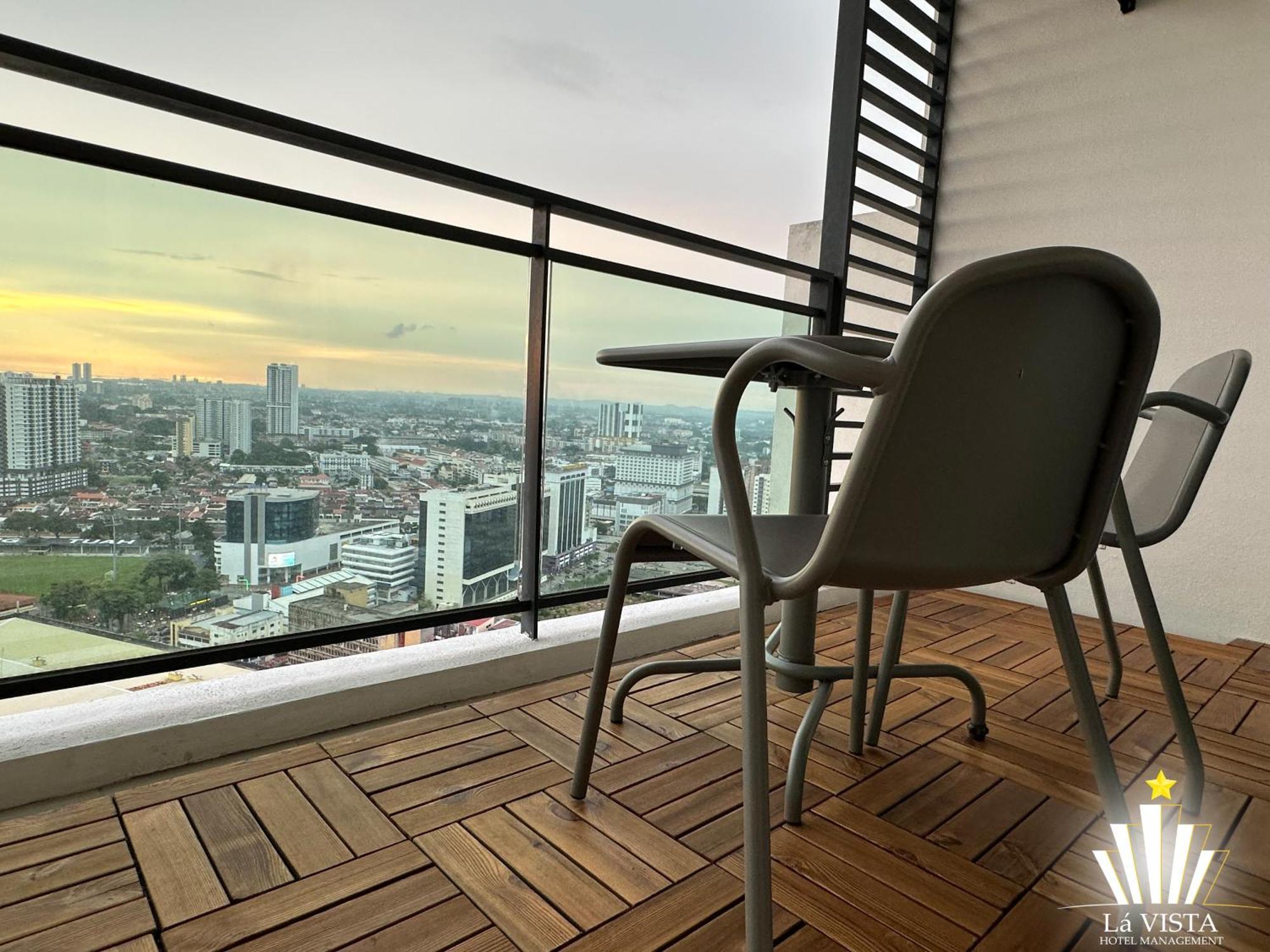 The Shore Hotel & Residences By La Vista Malacca Exteriör bild