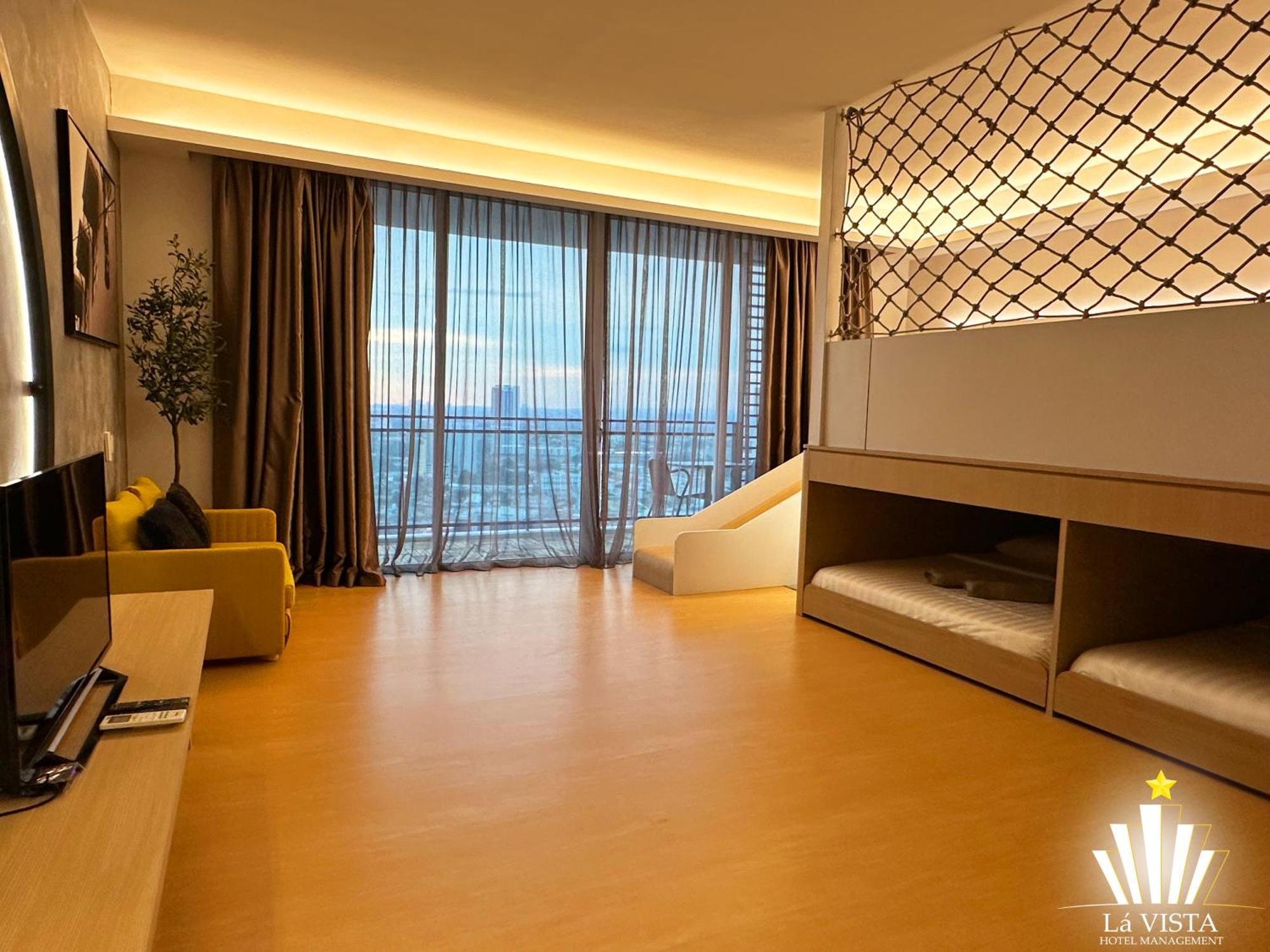 The Shore Hotel & Residences By La Vista Malacca Exteriör bild