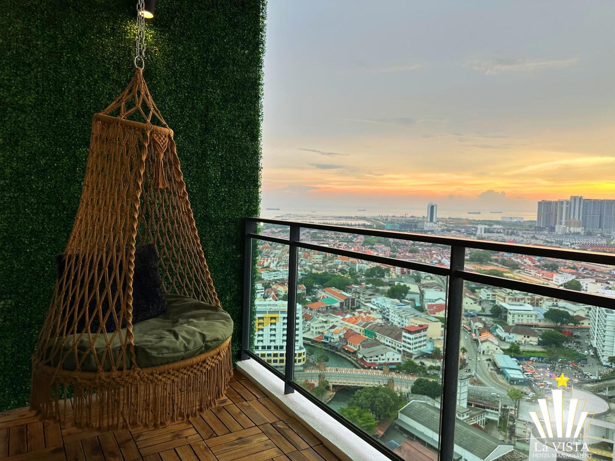 The Shore Hotel & Residences By La Vista Malacca Exteriör bild