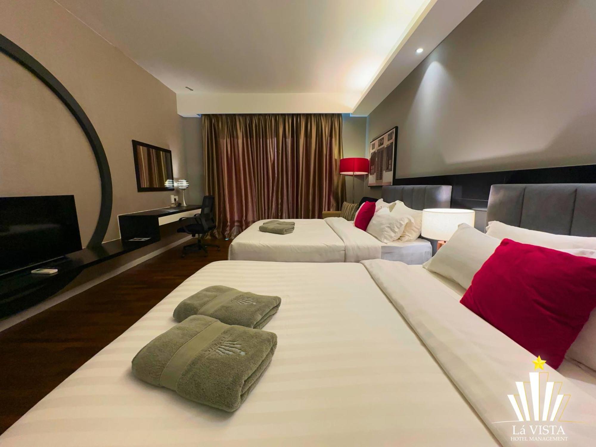 The Shore Hotel & Residences By La Vista Malacca Exteriör bild